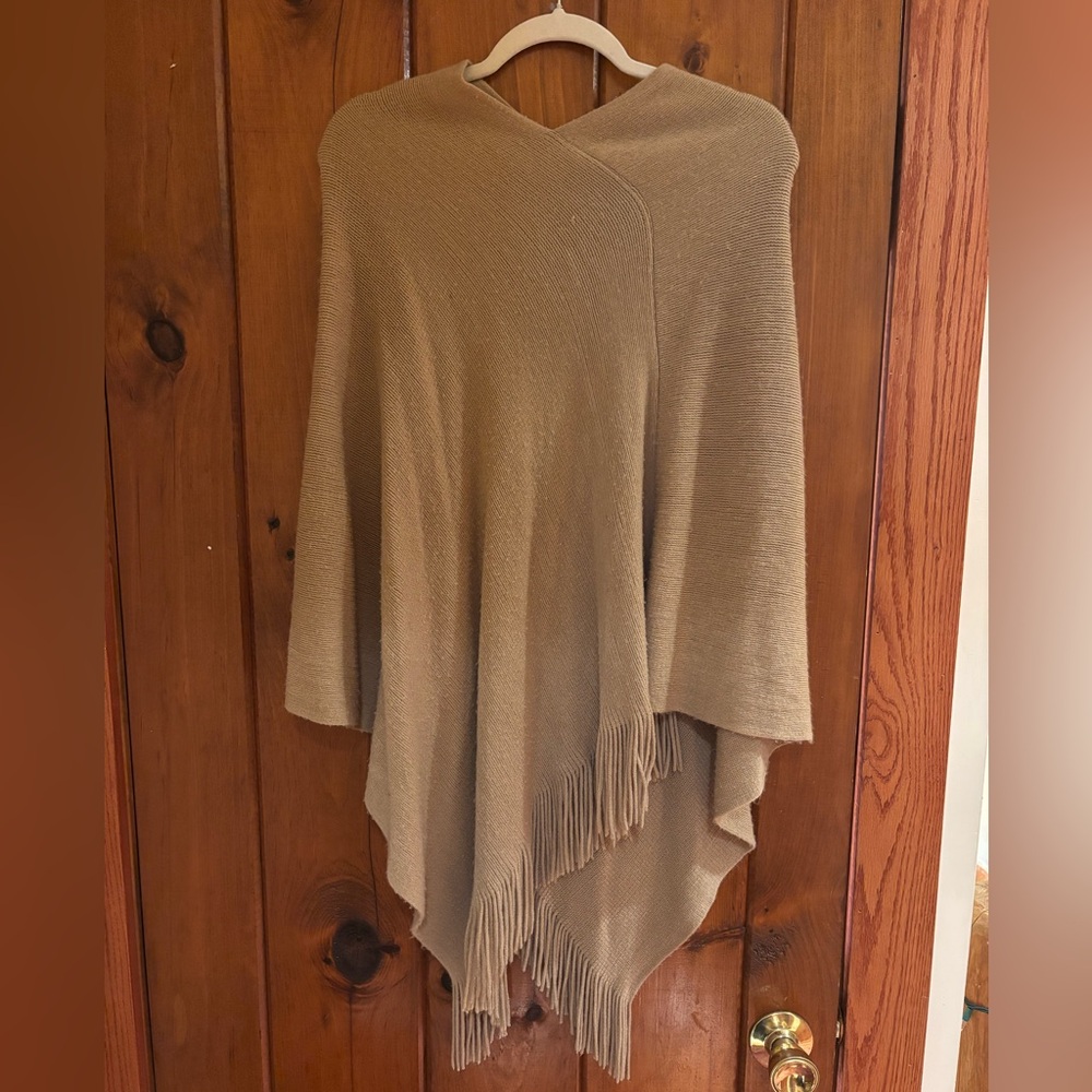 LOFT Tan Women's Fringe Poncho